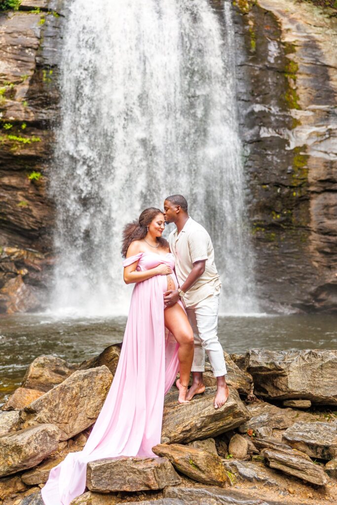 waterfall maternity session at Looking Glass Falls