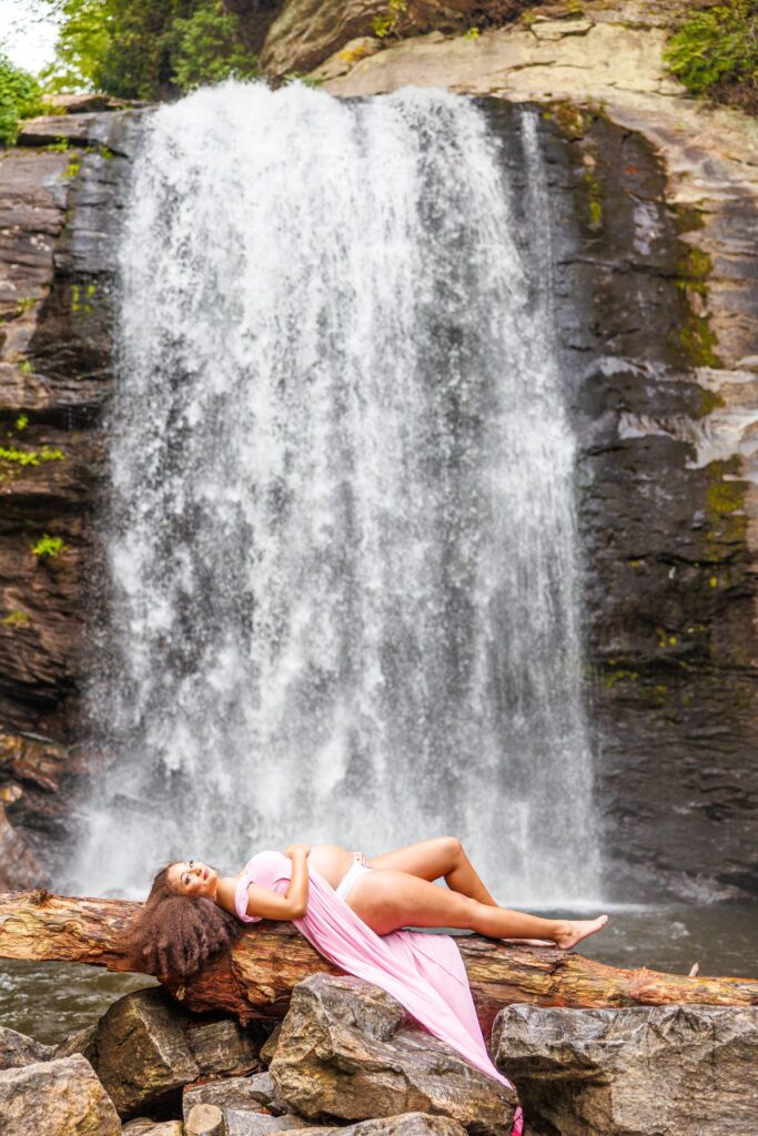 waterfall maternity session at Looking Glass Falls