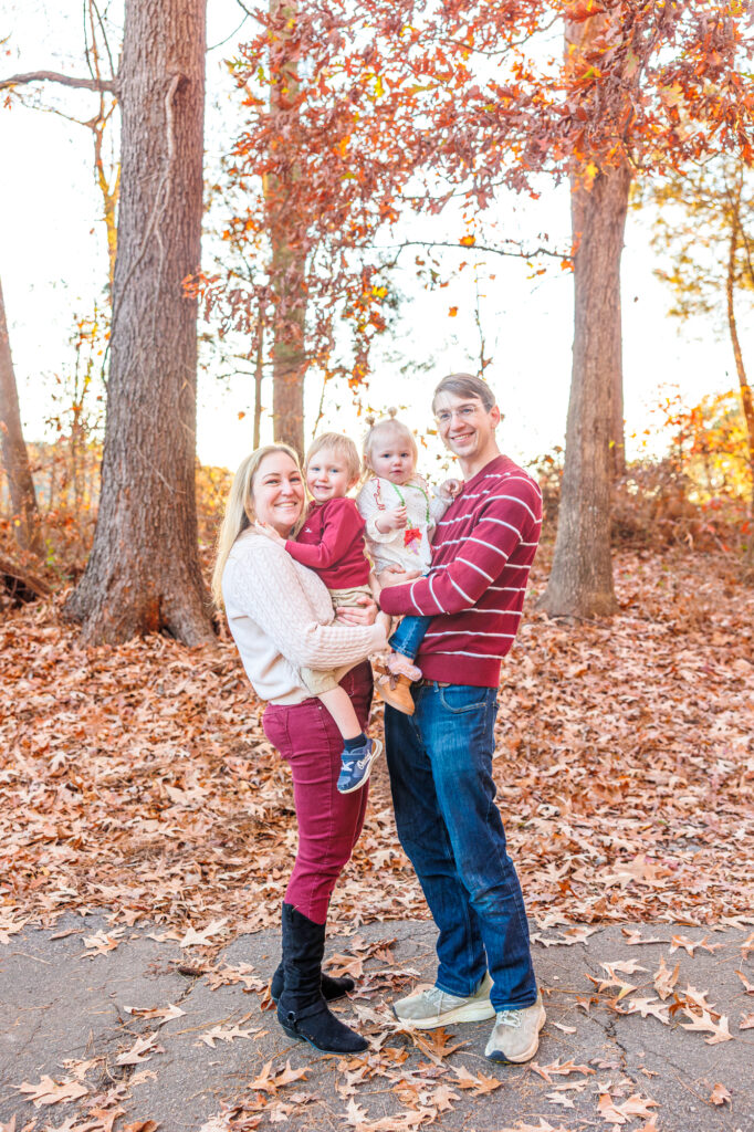 fall family session at lake johnson